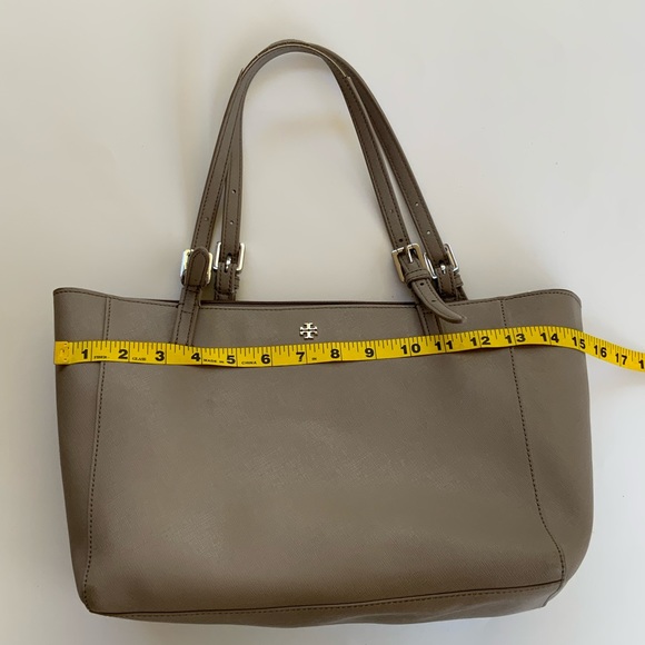 Tory Burch Leather York Tote Grey Saffiano Leather Purse - Picture 13 of 16